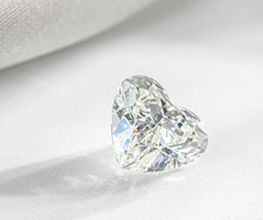Goudwisselkantoor Diamonds auction